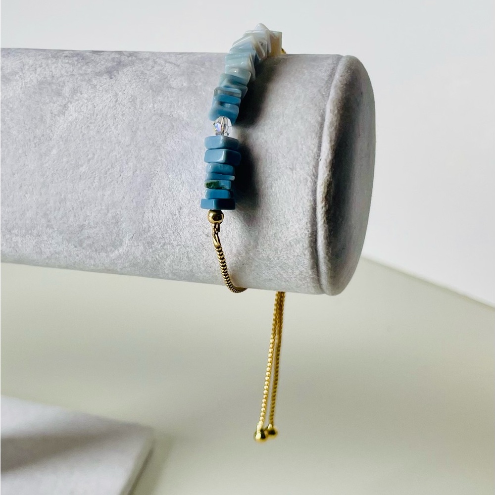 Elegant Blue and Gold Bracelet